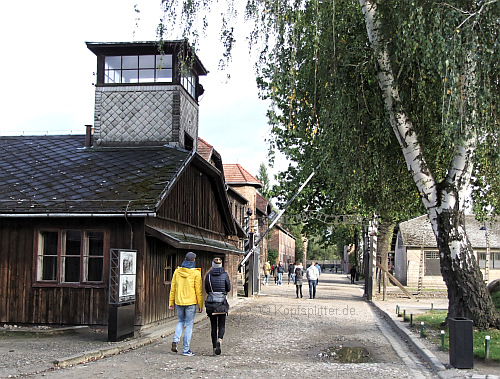 Auschwitz I: Haupttor